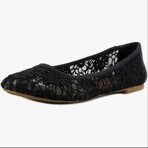 Lucky Brand Elizabetha Black Lace Flats